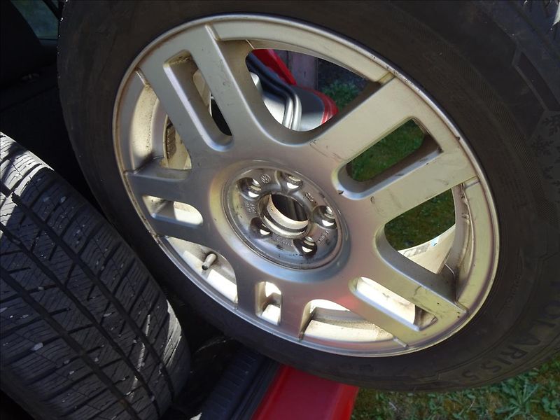 Volkswagen Golf IV 1,6i 77kW - fotka 30 z 44