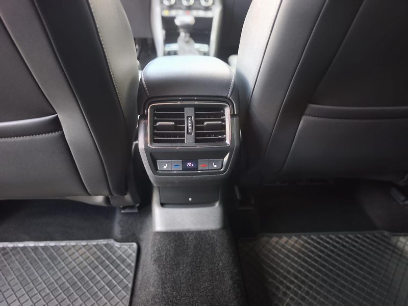 Škoda Kodiaq (2021) ŠKODA KODIAQ 2.0 TDI 4×4 DSG - fotka 13 z 20