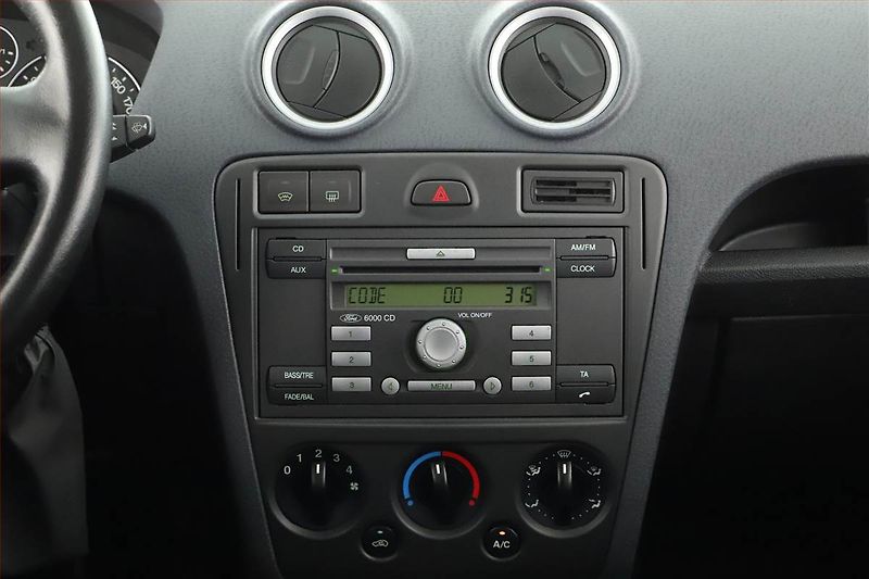 Ford Fusion (2007) 1.4, nová STK, v provozu - fotka 9 z 14