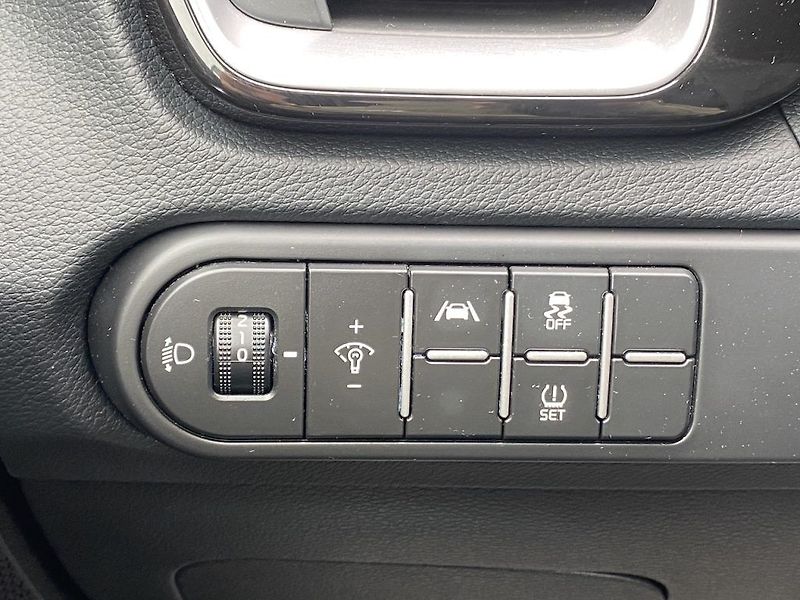 Kia XCeed 1.5TGDi, ČR-1, Exclusive, kola - fotka 25 z 29