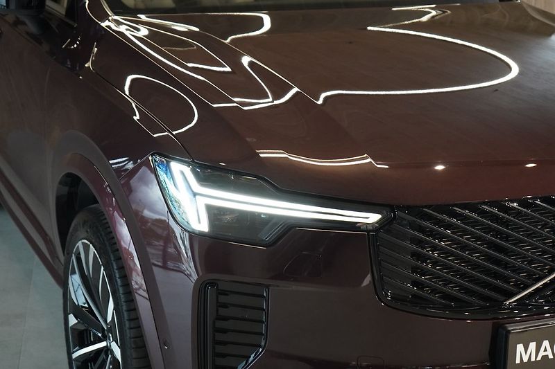 Volvo XC90 B5 AWD PLUS Dark, Vzduch, 360° - fotka 4 z 50