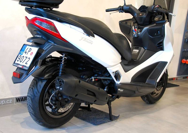 Kymco X-Town 125i ABS (2017) hezký stav, původ ČR, serv - fotka 5 z 20