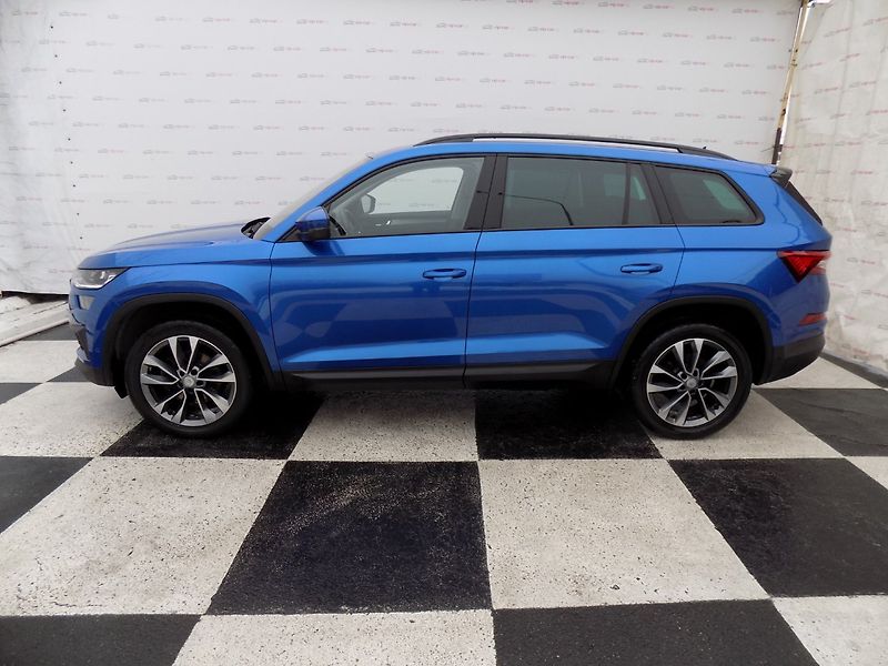 Škoda Kodiaq (2022) 2.0TDI/4x4/DSG/Full-LED/NAVI/ - fotka 2 z 48