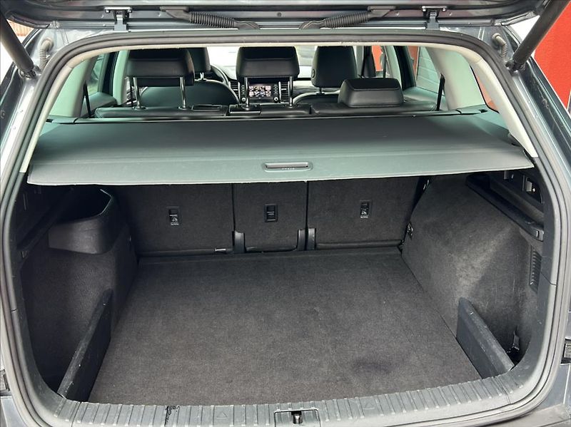 Škoda Kodiaq 2,0 TDi DSG 4X4 STYLE webasto - fotka 17 z 19