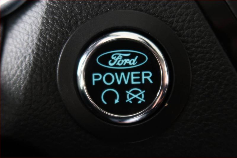 Ford B-MAX (2013) Trend 1.6 TDCi, nová STK - fotka 18 z 18