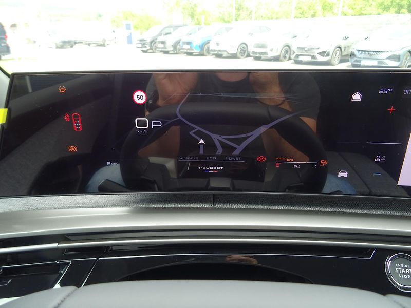 Peugeot 5008 (2026) BUSINESS Hybrid 145k e-DCS6 - fotka 31 z 47