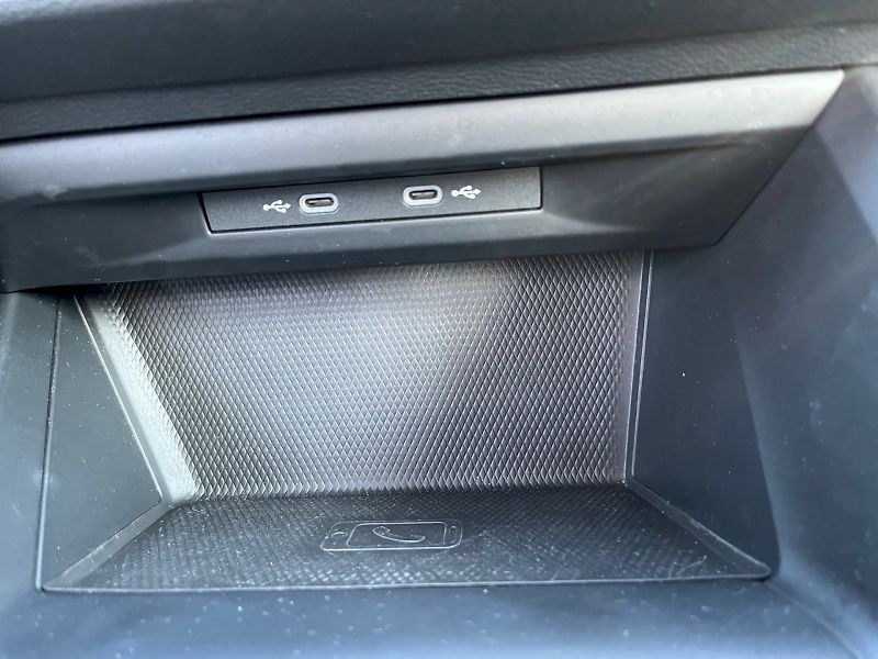 Volkswagen Golf (2022) Variant 1,0TSi 81kW Life 6G - fotka 8 z 33