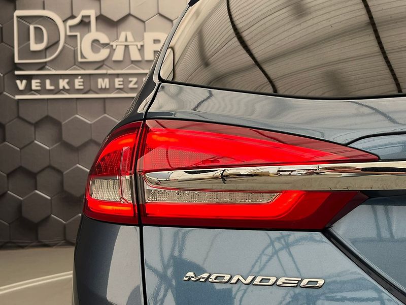 Ford Mondeo 2.0 EB 140 kW Titanium servis - fotka 41 z 49