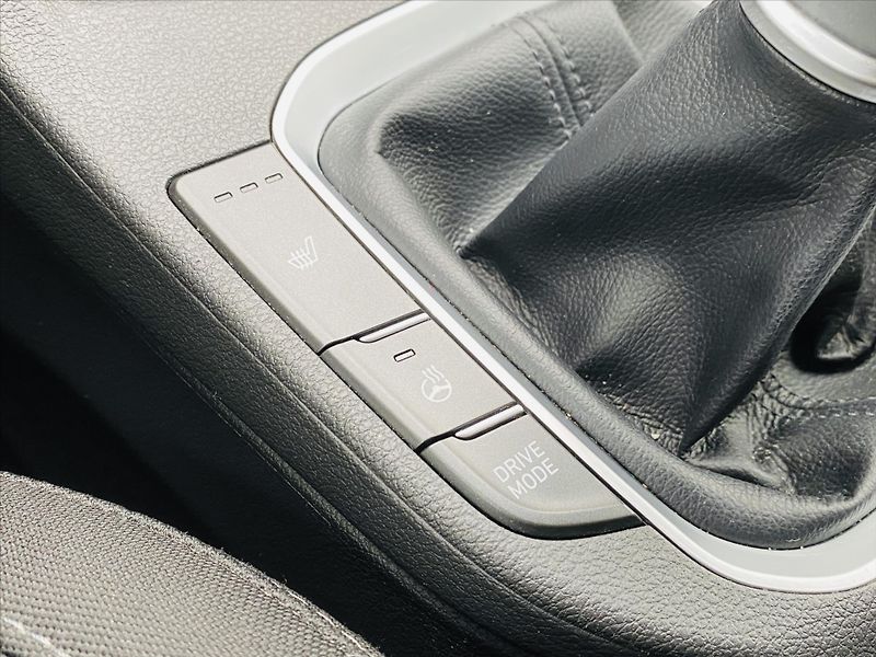 Hyundai i30 1,5 T-GDI 117kW - fotka 21 z 25