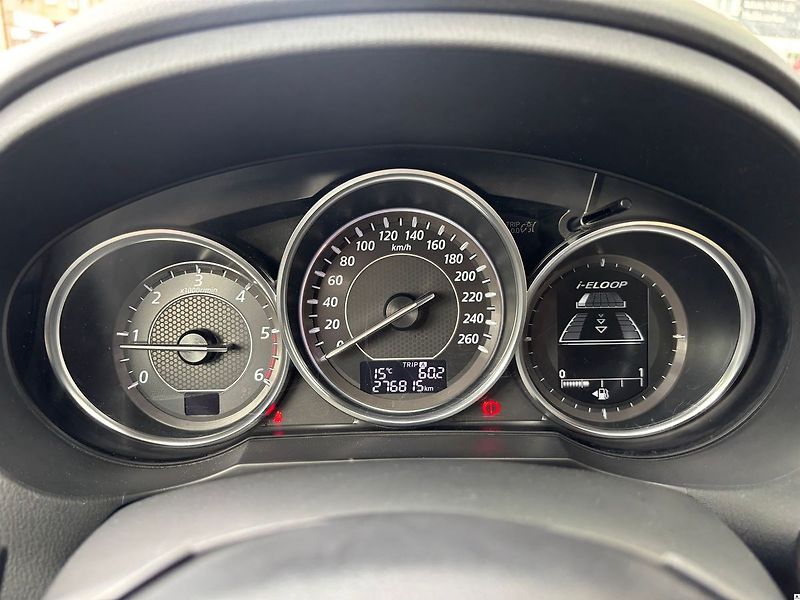 Mazda 6 2.2D/2014/129KW-MAN6-ZÁRUKA12 - fotka 35 z 45