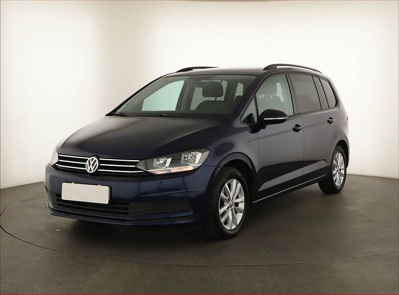 Volkswagen Touran (2016) 1.6 TDI, Automat, Serv.kniha - fotka 2 z 17
