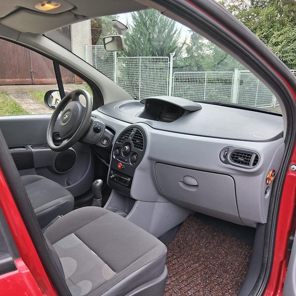 Renault Modus (2009) - fotka 9 z 20