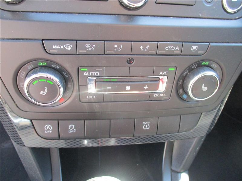 Škoda Yeti 1,4 TSI, MonteCarlo, servis, - fotka 16 z 30