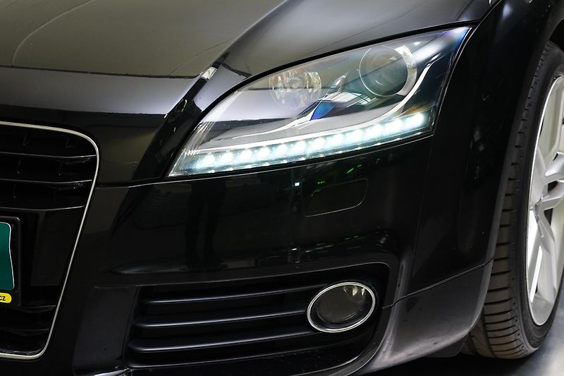 Audi TT - fotka 10 z 28