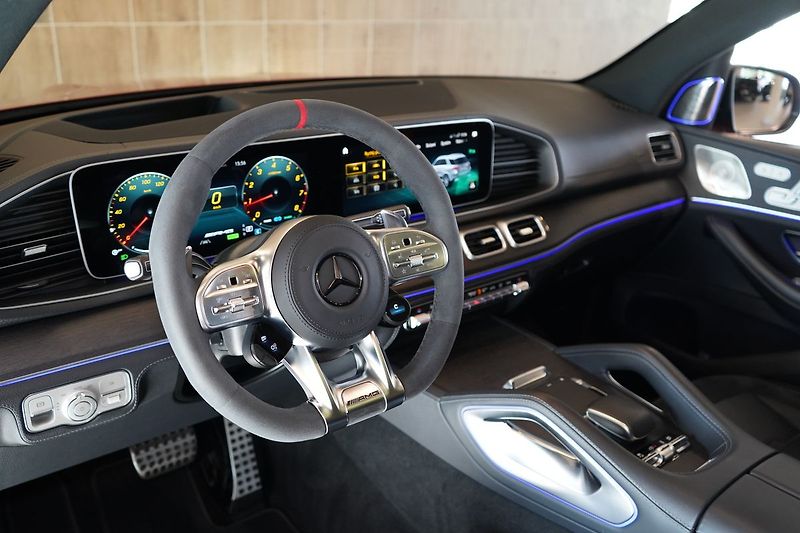 Mercedes-Benz GLE 53 AMG, Masáž, Ventilace, HUD - fotka 17 z 50