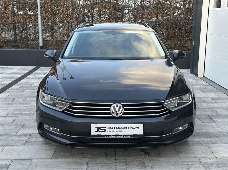 Volkswagen Passat 1,4 TSI 150PS  Comfortline M/T - fotografie inzerátu