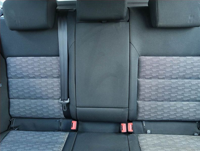 Škoda Octavia (2010) Ambiente 1.4 TSI, Tempomat - fotka 10 z 15