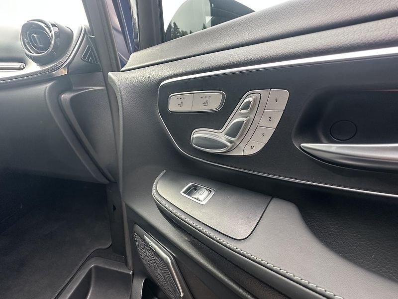 Mercedes-Benz Třídy V (2024) 300d 174kW 4M AMG LONG NT K360 - fotka 30 z 58