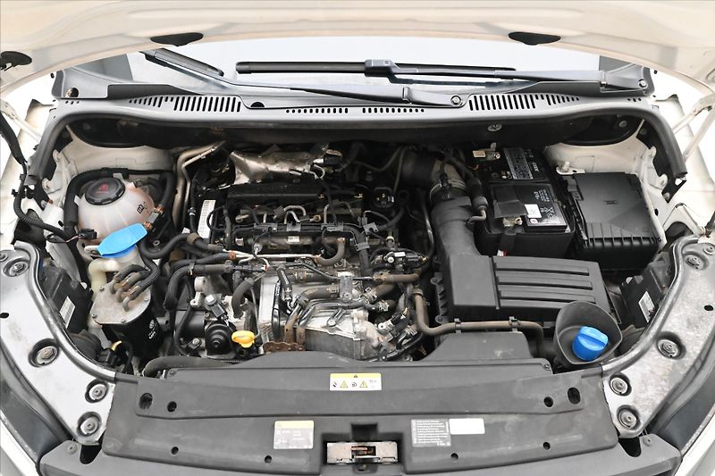 Volkswagen Caddy 2,0 TDI 75 kW MAXI KLIMA Záruk - fotka 9 z 27