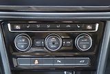 Volkswagen Touran 2.0TDI DSG 110kW - náhled 32