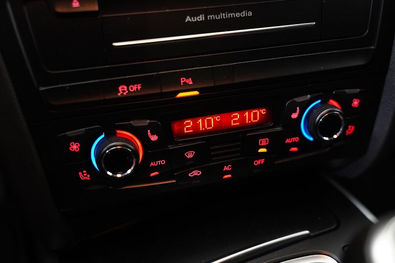 Audi A4 - fotka 22 z 25
