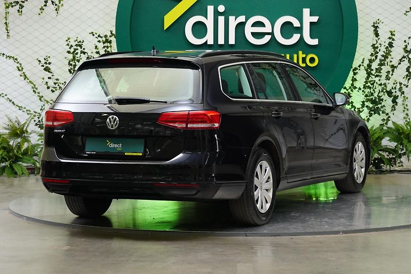 Volkswagen Passat - fotka 2 z 26