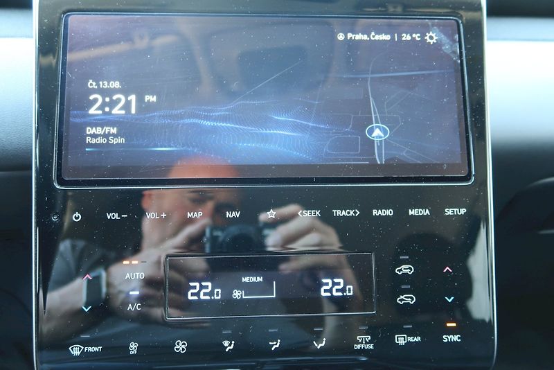 Hyundai Tucson (2022) 1,6 CRDi 100 kW 4x4 AUTOMAT - fotka 7 z 27