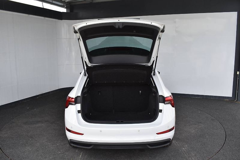 Škoda Scala (2020) 1.5TSI 110kW DSG, LED - fotka 10 z 24