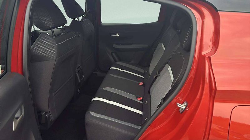 Opel Frontera GS Hybrid 1.2 TURBO (81kW/110k - fotka 18 z 23