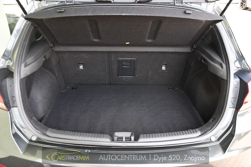 Hyundai i30 1.0T-GDi FAMILY SMART DCT NAVI - fotka 44 z 51