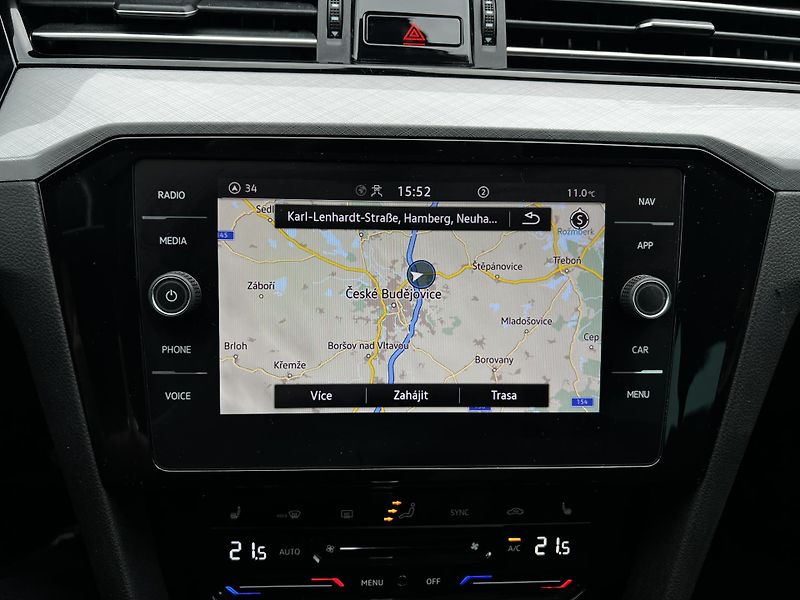 Volkswagen Passat 2.0TDI DSG 110kW Business DPH - fotka 15 z 24