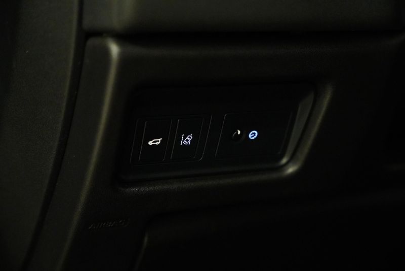 Land Rover Discovery Sport - fotka 14 z 33