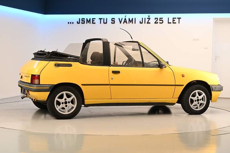 Peugeot 205 (1995) 1.4 CABRIO Pininfarina i - fotka 6 z 19