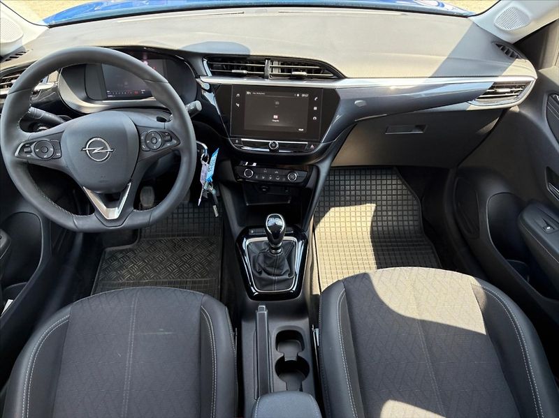 Opel Corsa 1,2 T 74kW Elegance - fotka 8 z 9