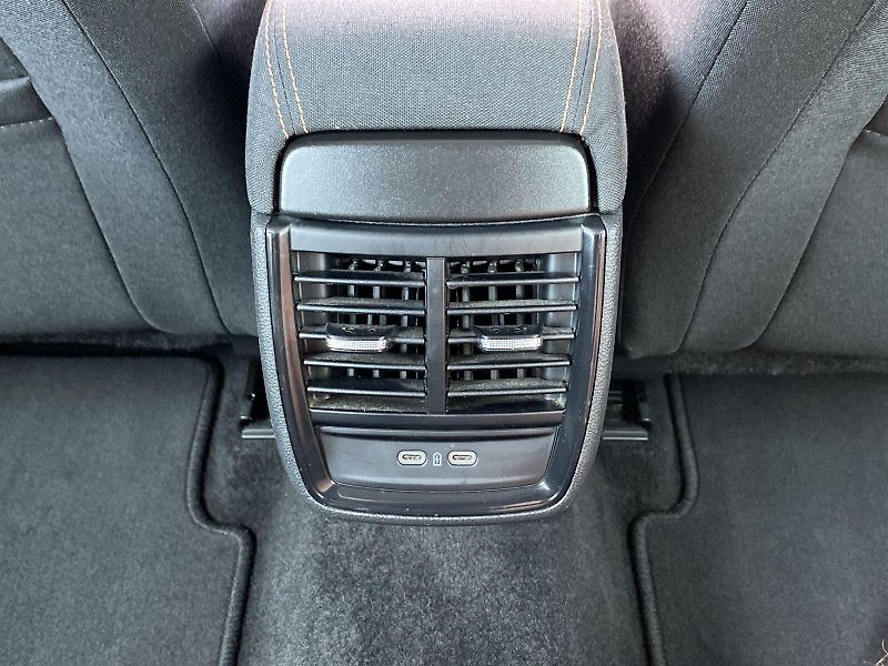 Škoda Scala (2020) 1.6 TDI Style Extra - fotka 27 z 34