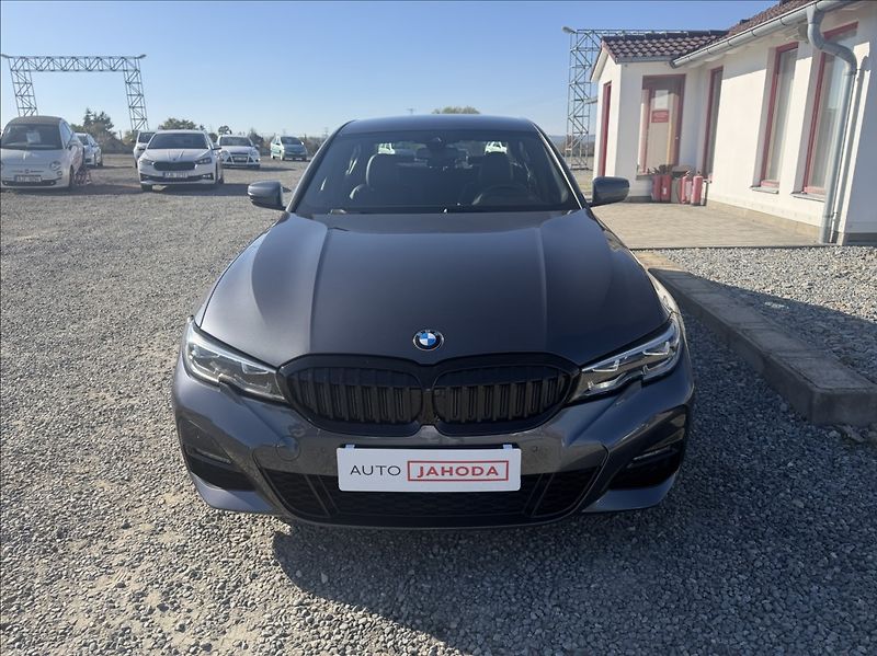 BMW Řada 3 2,0 330i, M-sport,X-drive,CZ, - fotka 2 z 33