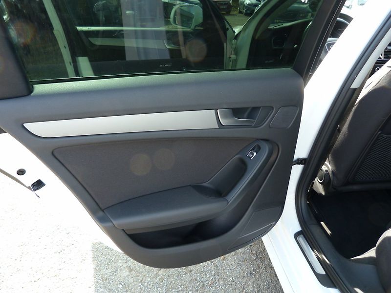 Audi A4 Avant 2.0 Tdi 4x4 - fotka 22 z 22