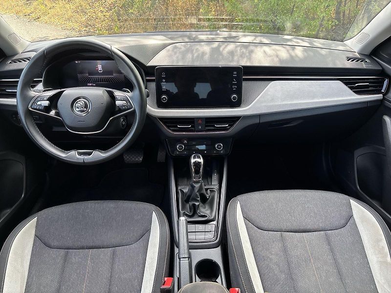 Škoda Scala (2024) 1.0 TSI DSG Top Selection - fotka 5 z 31