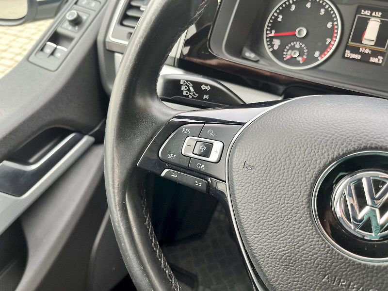 Volkswagen Multivan (2018) 2,0TSi Benzín 150kW Highline 4 - fotka 16 z 24