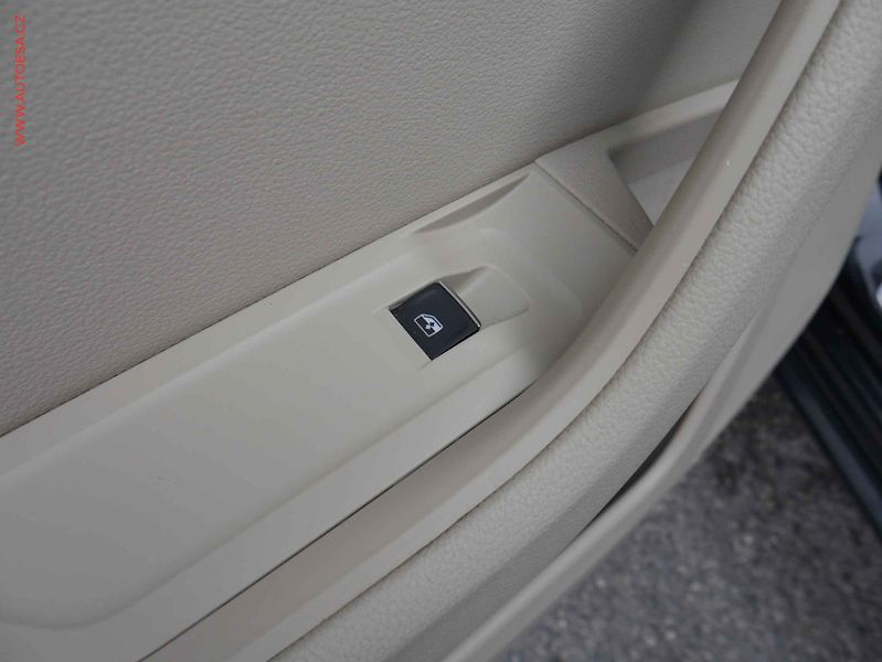 Škoda Superb (2016) 1.8TSi, servis.kniha - fotka 27 z 31