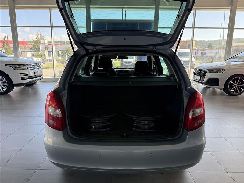 Škoda Fabia 1,2   TSI 77kW,1.MAJ,SERVISKA - fotka 20 z 22