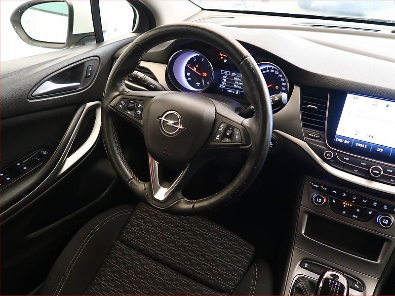 Opel Astra (2019) 1.6 CDTI, Navi, Tempomat - fotka 7 z 18