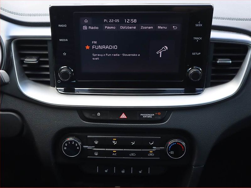 Kia Ceed (2023) Spin 1.0 T-GDI, SPIN, DPH - fotka 12 z 18