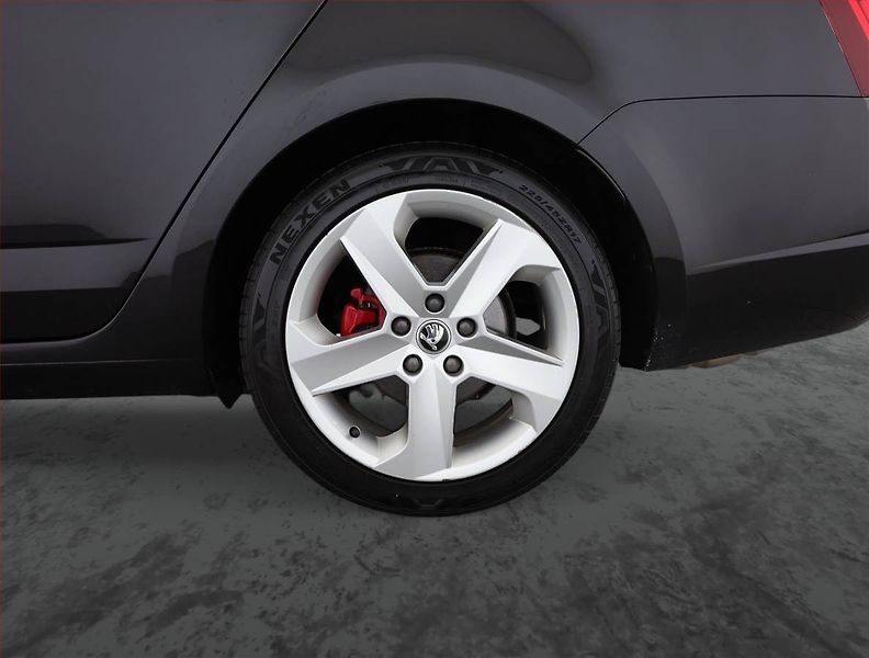 Škoda Octavia (2017) RS 2.0 TDI 4x4 DSG, 4X4 - fotka 21 z 21