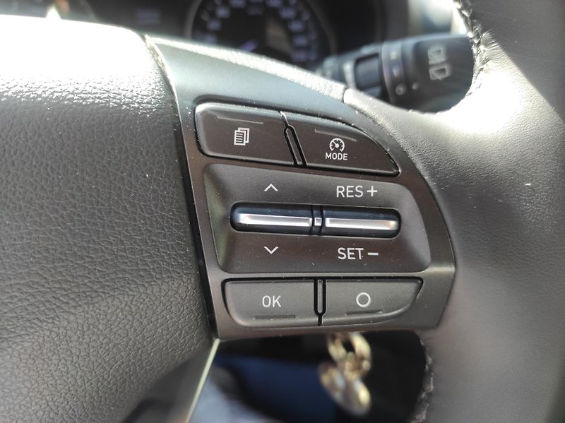 Hyundai i30 1,4DOHC 16V,73kW,Top KM - fotka 21 z 37