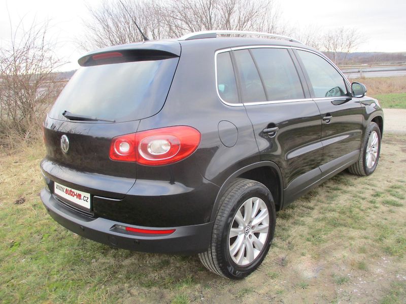 Volkswagen Tiguan 1.4TSi 4x4 VÝHŘEV NEZ.TOPENÍ - fotka 7 z 42