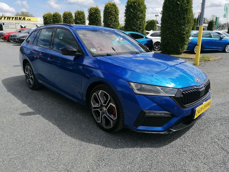 Škoda Octavia (2021) 1.4 TSI iV RS 180kW Head-up - fotka 3 z 29