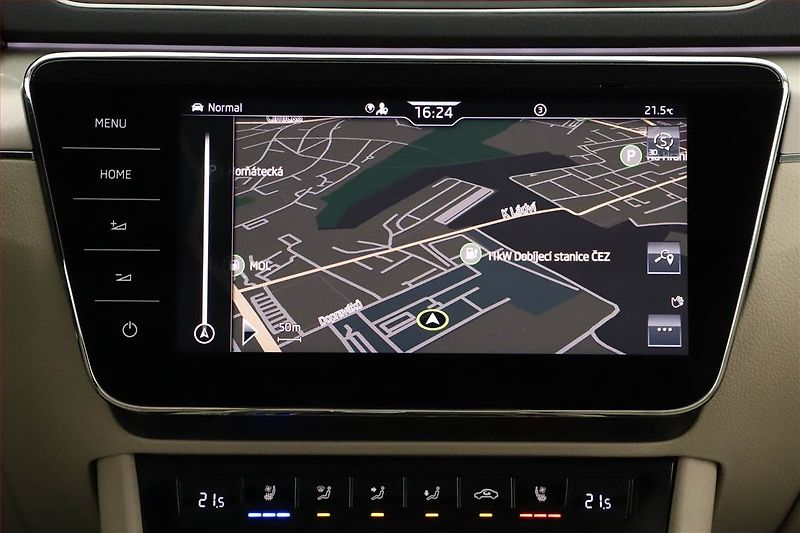 Škoda Superb (2023) Laurin&Klement 2.0 TDI - fotka 15 z 21