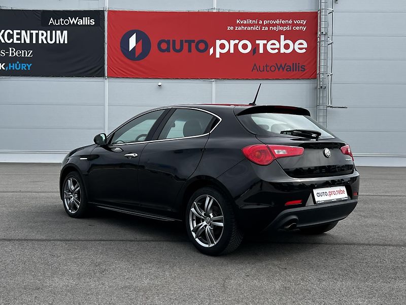 Alfa Romeo Giulietta 1.4T Aut. MultiAir 125kW Super - fotka 5 z 20