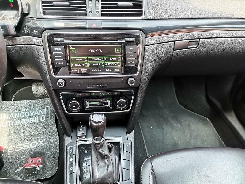 Škoda Superb (2014) 2.0TDi 125kw Laurin/Klement ČR - fotka 12 z 25